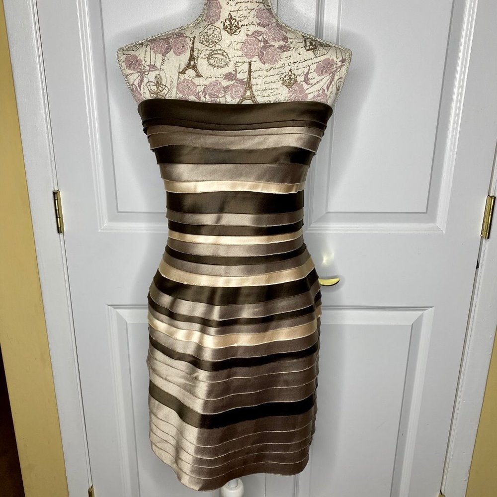 Petite BCBGMaxAzria Tiered Cocktail Dress